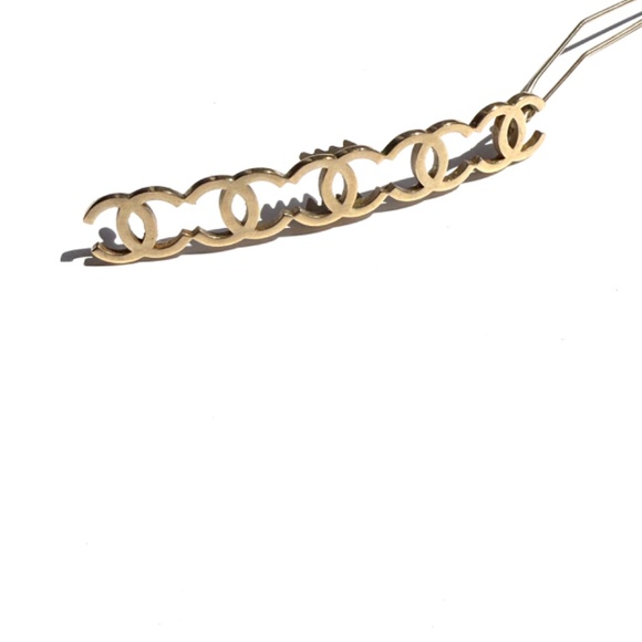 Authentic CHANEL CC Logo Gold Tone Hair Clip - Picture 10 of 10